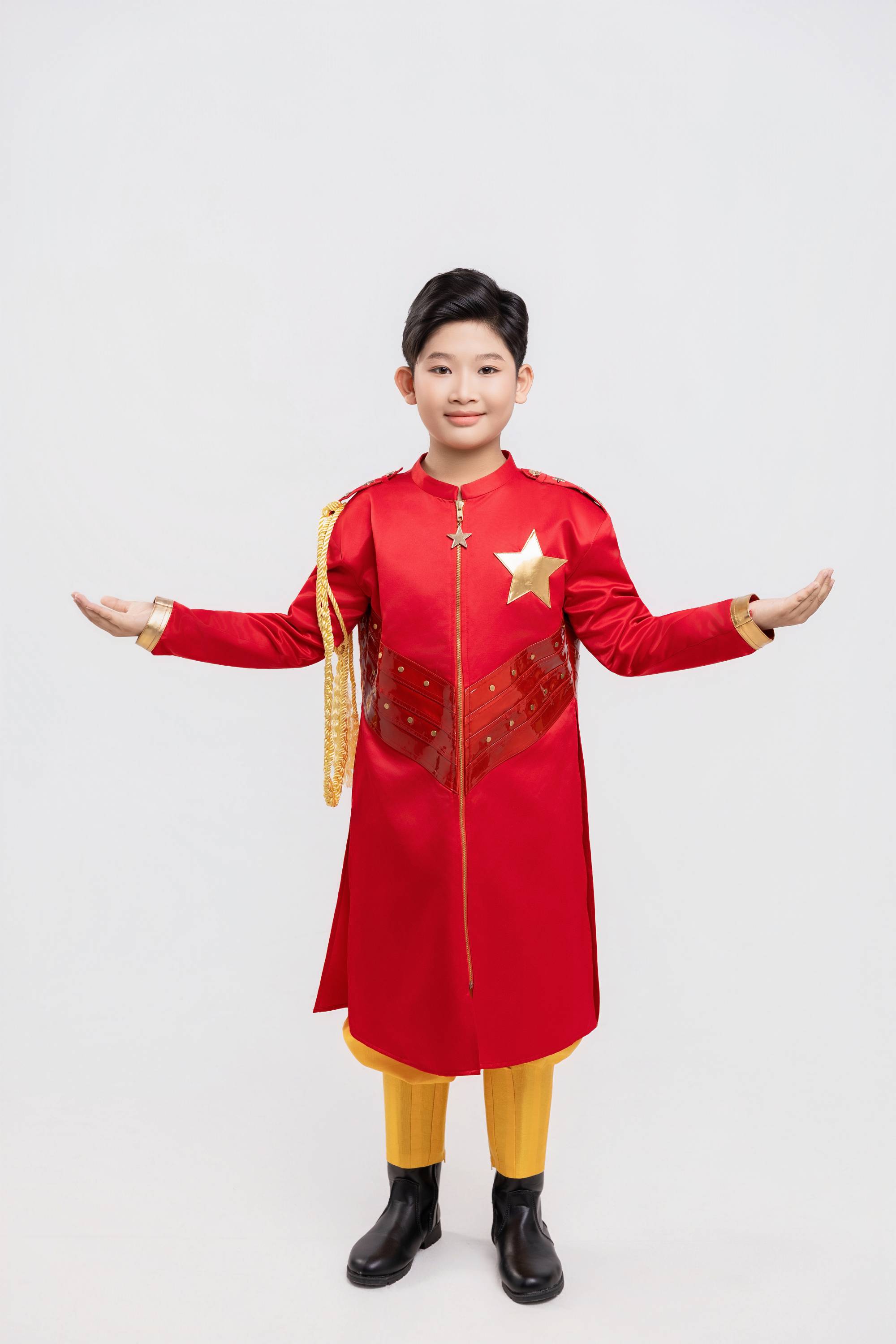 Cậu bé 13 tuổi quê Phú Thọ giành Huy chương Vàng Liên hoan âm nhạc Yoshine - Ảnh 3. Cậu bé 13 tuổi quê Phú Thọ giành Huy chương Vàng Liên hoan âm nhạc Yoshine - Ảnh 3.