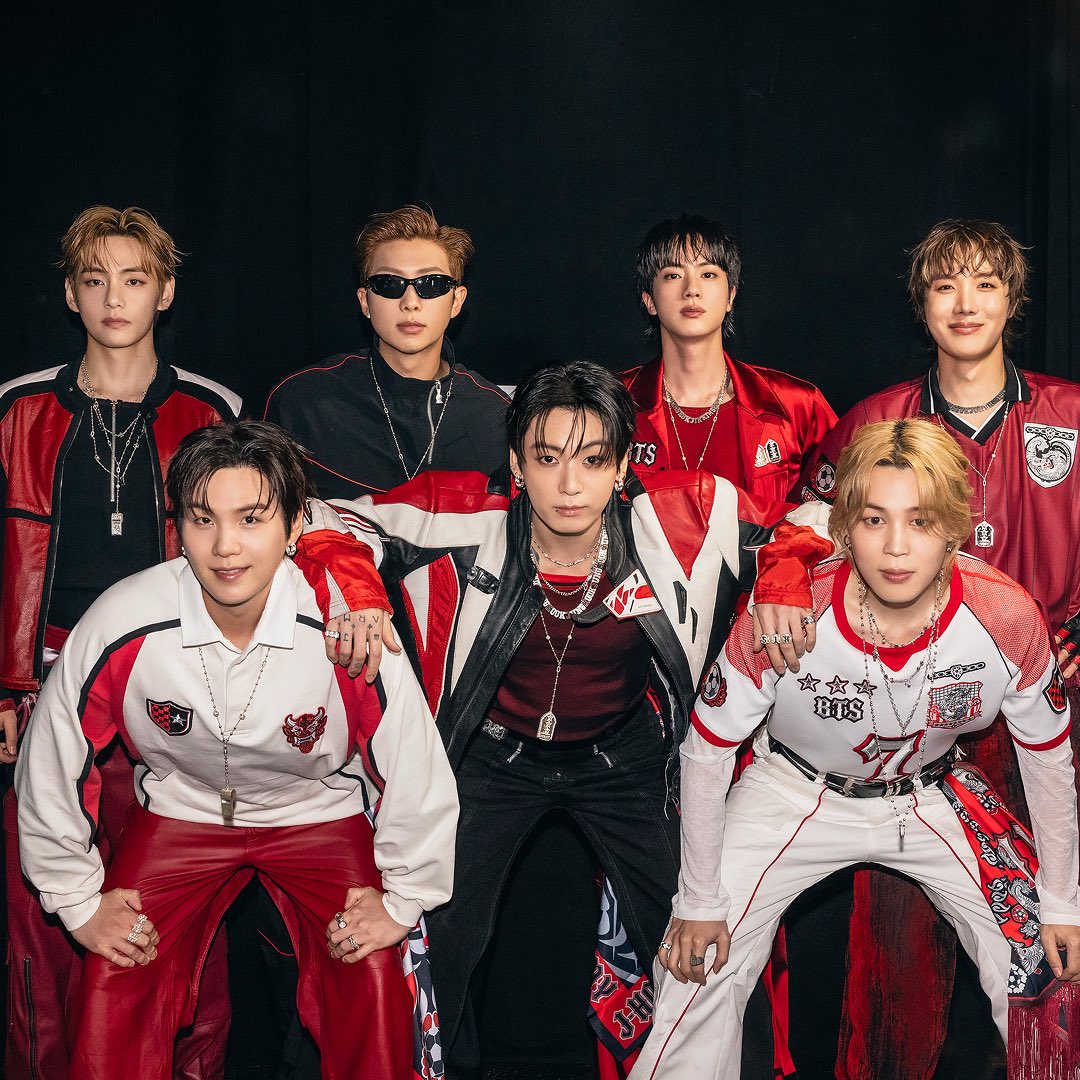 24 giờ căng như d&acirc;y đ&agrave;n, đi nửa v&ograve;ng Tr&aacute;i đất từ Paris đến World Cup kh&ocirc;ng nghỉ 1 gi&acirc;y của BTS- Ảnh 9.