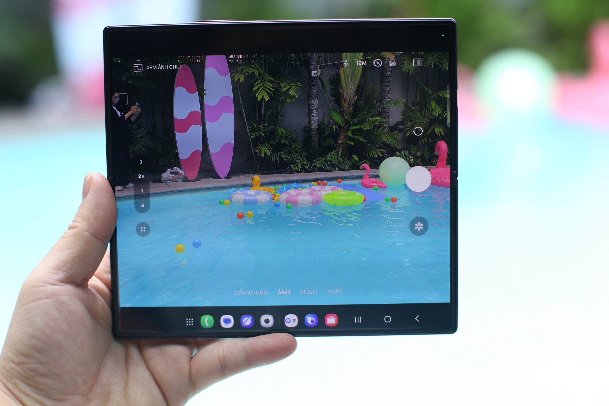 Cận cảnh Galaxy Z Fold8 Ultra: Chỉ thay t&ecirc;n đổi họ hay thực sự l&agrave; trải nghiệm Ultra - Ảnh 9.