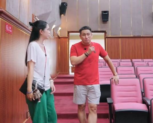 Nam nghệ sĩ qu&ecirc; Thanh H&oacute;a đưa vợ đến nơi hẹn h&ograve; mối t&igrave;nh đầu: "L&uacute;c đ&oacute; vợ c&oacute; 7 tuổi" - Ảnh 1.
