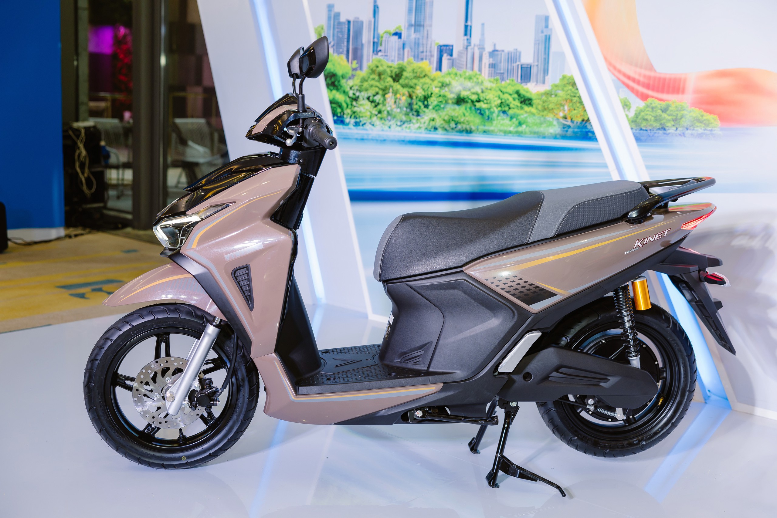 Vừa xuất hiện tính năng chưa từng thấy trên xe VinFast, hóa giải một bất cập của xe máy điện - Ảnh 2.