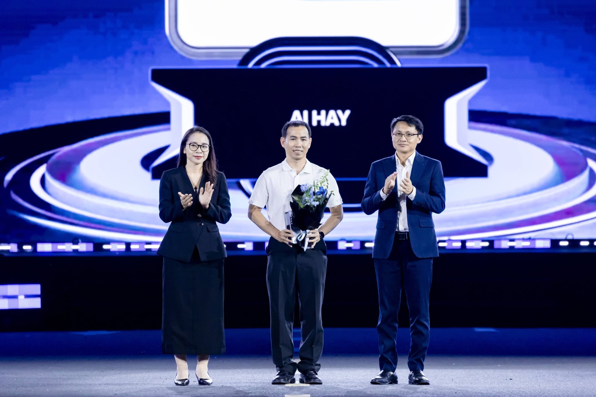 AI Hay tiếp tục khẳng định vị thế sản phẩm Công nghệ Kiến tạo Xu hướng 2026 - Ảnh 1. AI Hay tiếp tục khẳng định vị thế sản phẩm Công nghệ Kiến tạo Xu hướng 2026 - Ảnh 1.