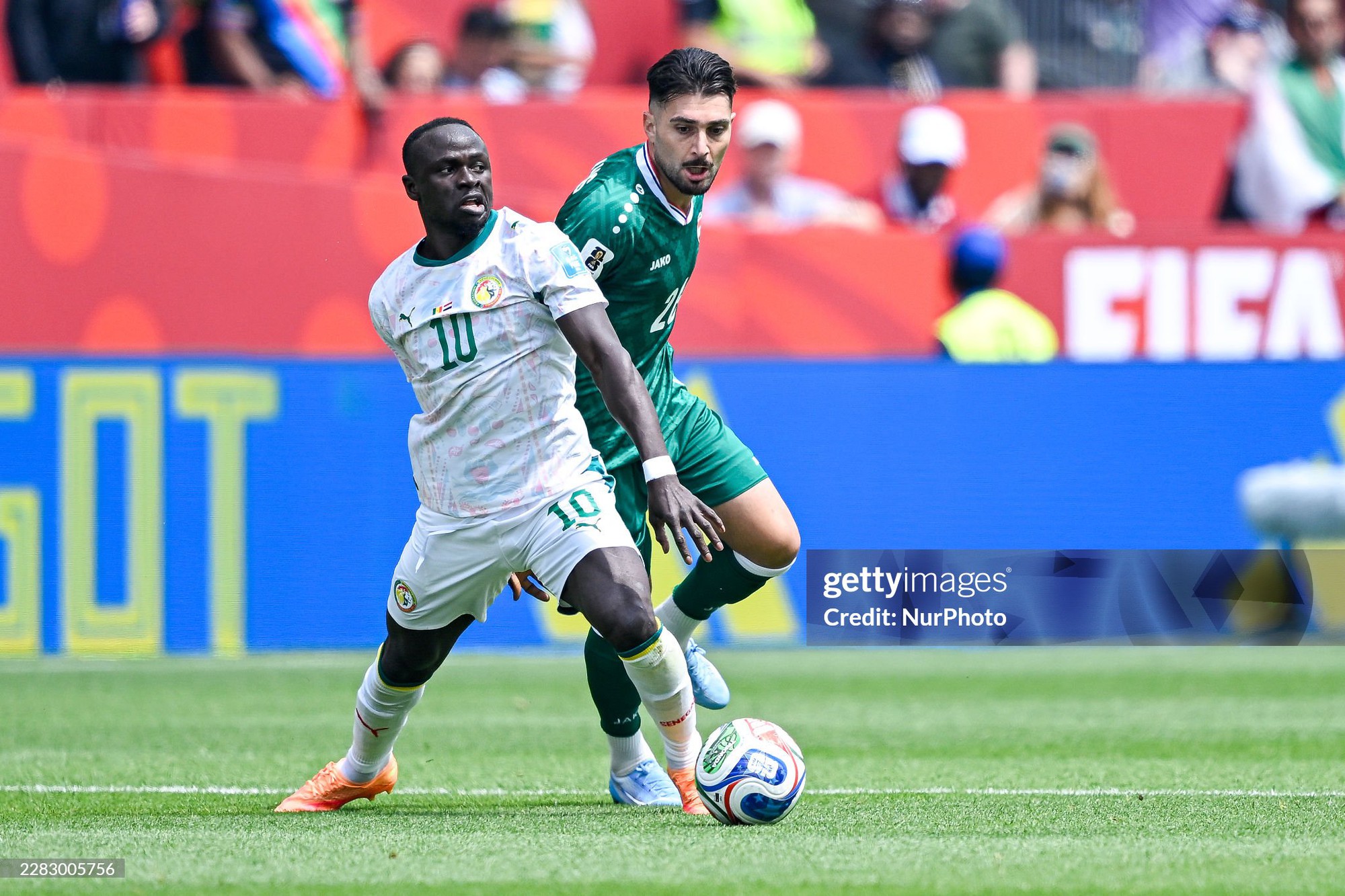 Đội bóng Việt Nam "chơi lớn", chiêu mộ cầu thủ vừa dự World Cup 2026 - Ảnh 2. Đội bóng Việt Nam "chơi lớn", chiêu mộ cầu thủ vừa dự World Cup 2026 - Ảnh 2.
