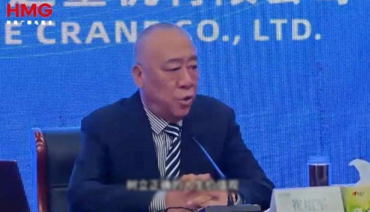 Ch&uacute; rể bị sếp sa thải ngay tại đ&aacute;m cưới v&igrave; bất hiếu, ch&ecirc; mẹ xấu kh&ocirc;ng cho dự lễ- Ảnh 1.