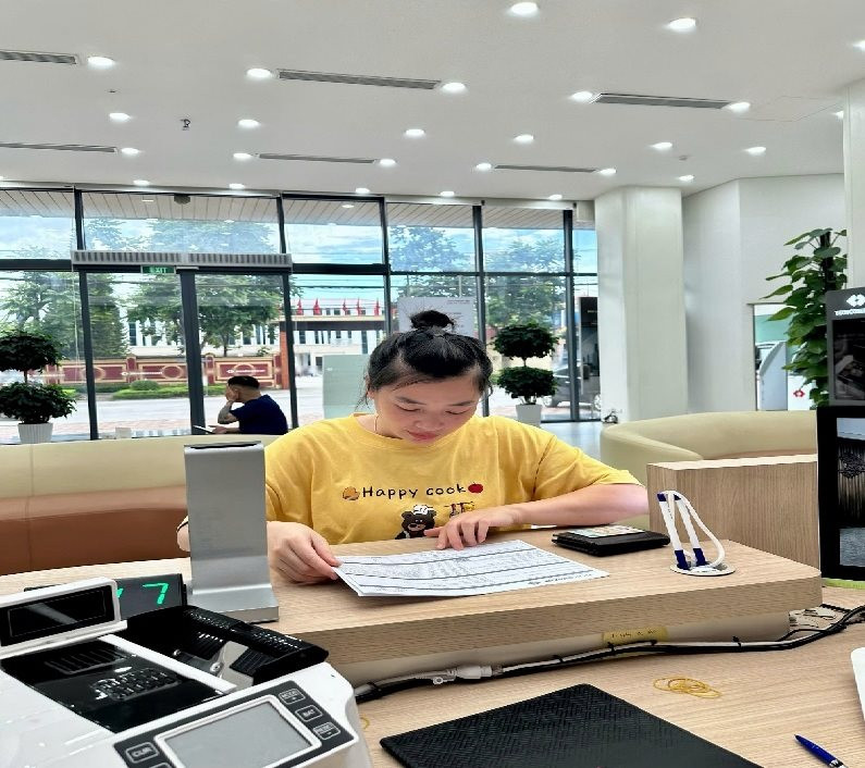 Ph&aacute;t hiện giao dịch chuyển khoản 200 triệu đồng từ MB Bank sang t&agrave;i khoản Techcombank của Triệu Thị Nh&eacute; SN 1996, c&ocirc;ng an lập tức v&agrave;o cuộc điều tra - Ảnh 2.