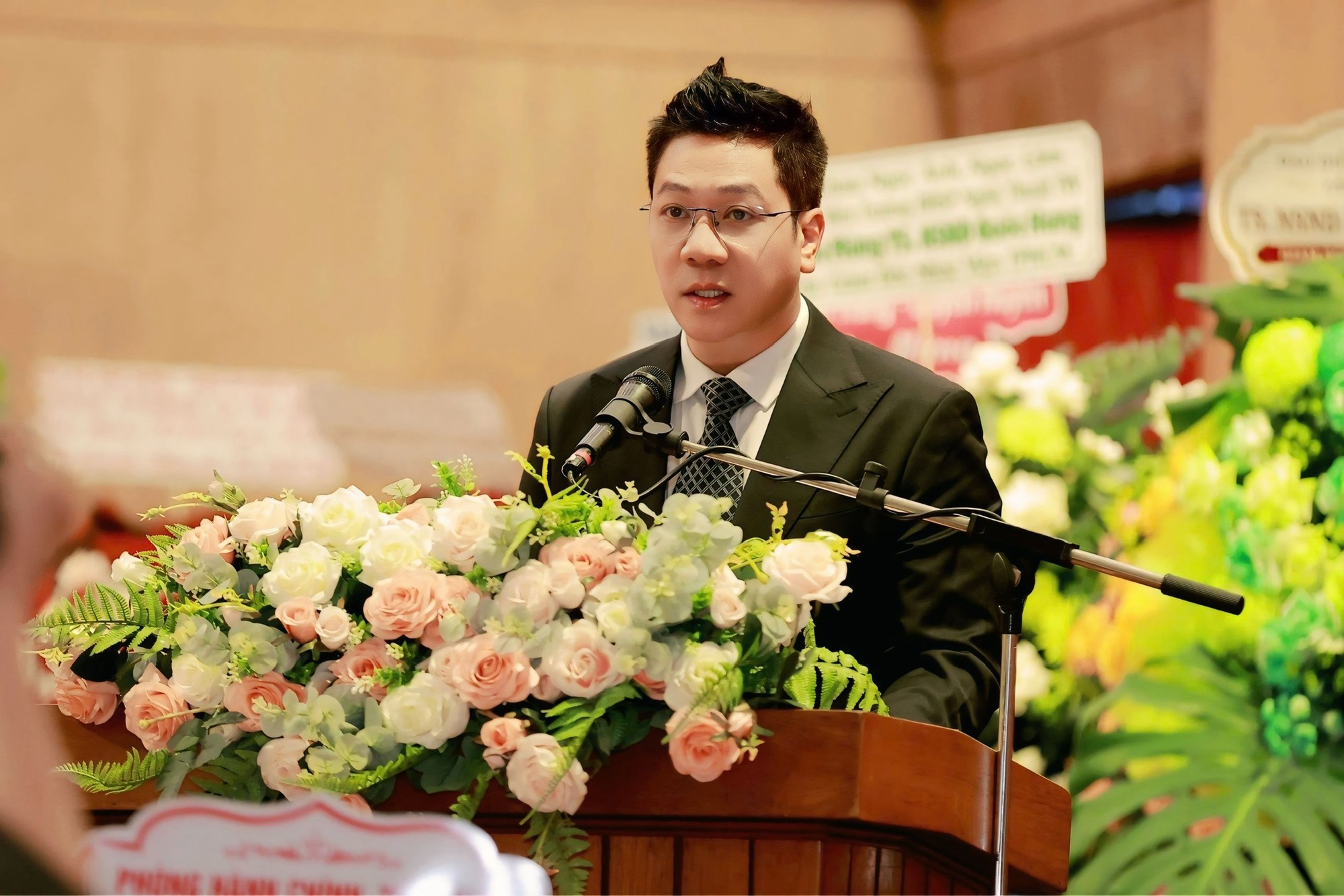 NSND Đỗ Quốc Hưng được bổ nhiệm làm Giám đốc Nhạc viện TP.HCM - Ảnh 2.