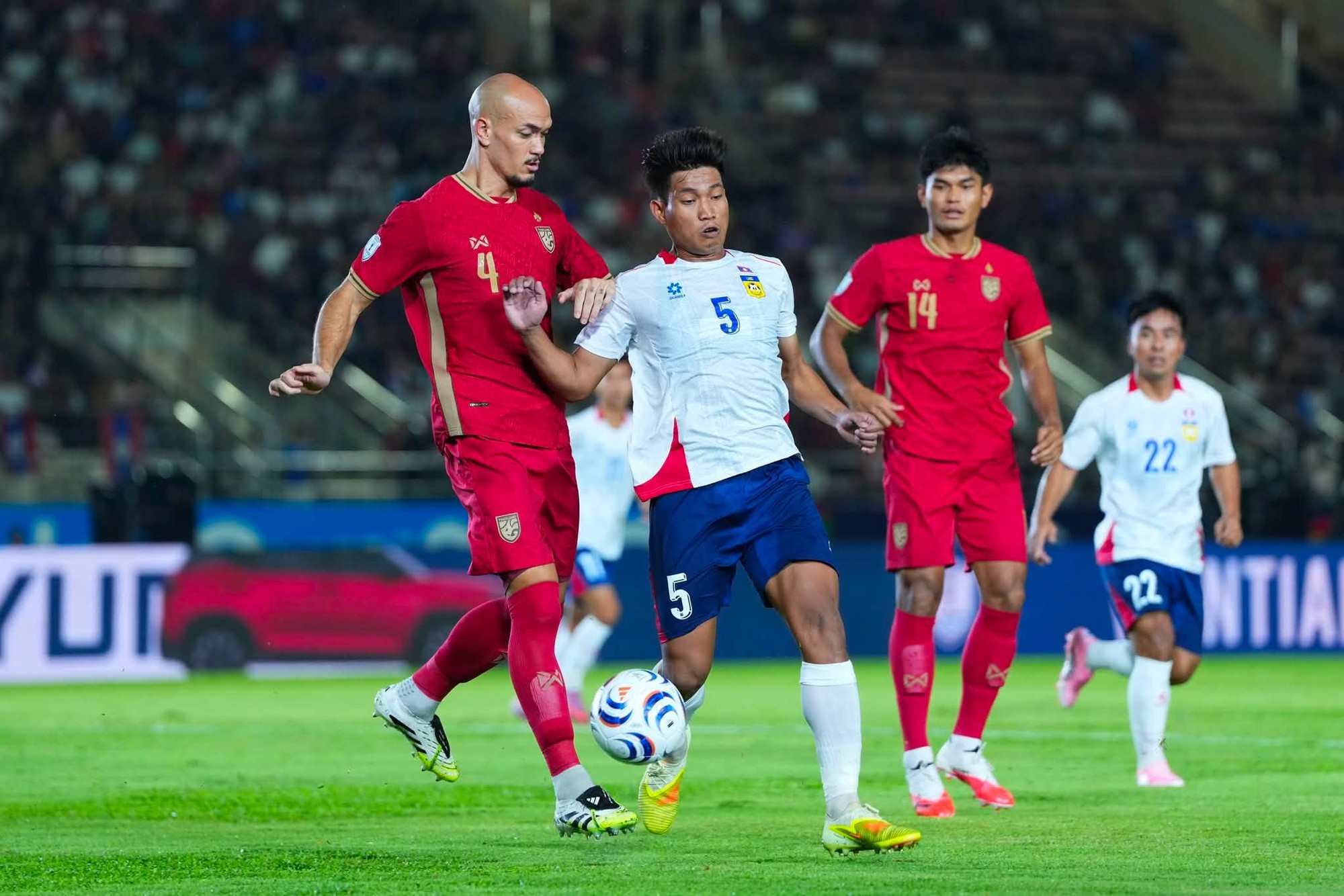ĐT Thái Lan bất ngờ bị chỉ trích sau chiến thắng 5-0: "Đá kiểu gì mà mới tý đã chuột rút?" - Ảnh 1.