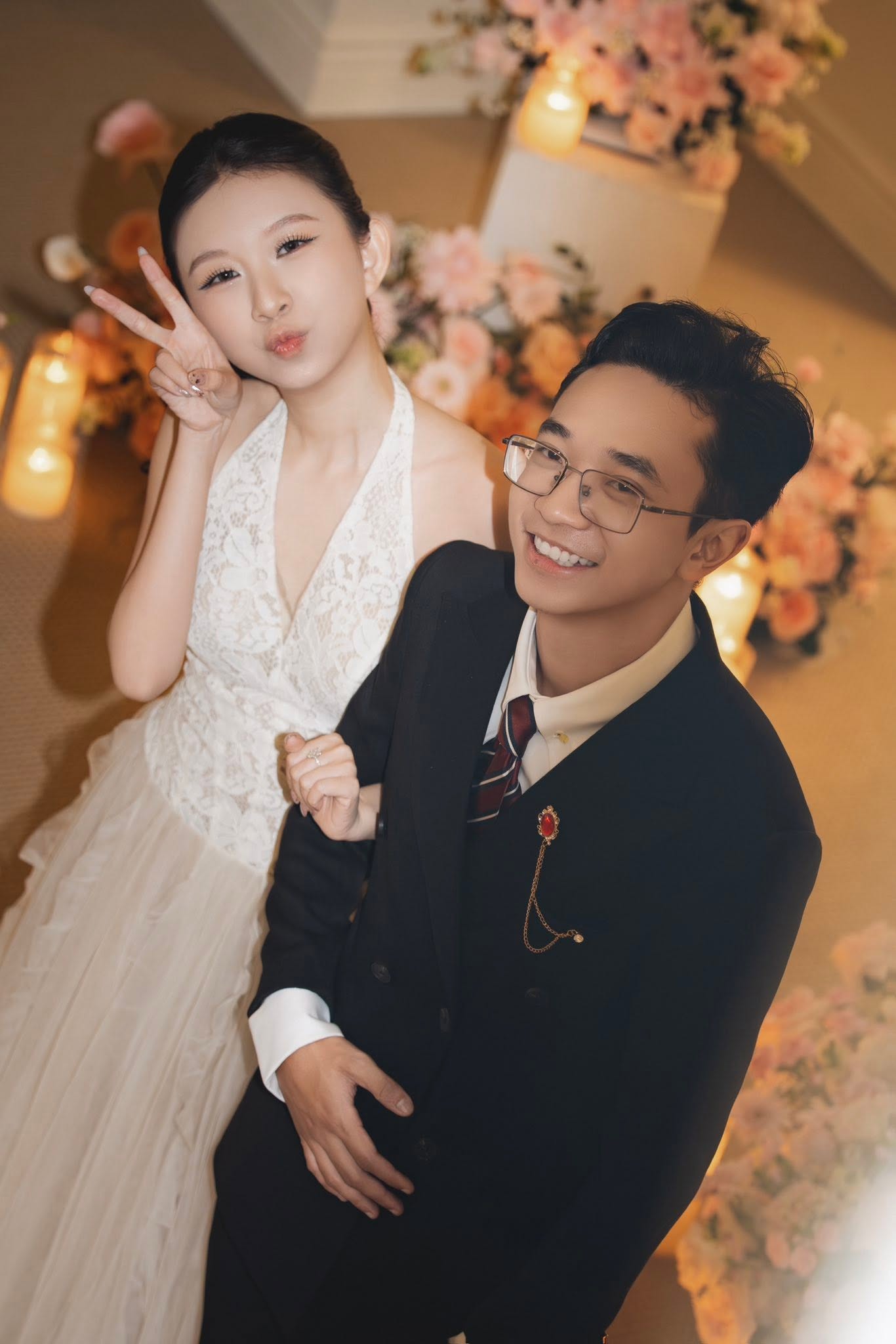 Cặp đôi có màn “trộn bánh tráng” ở đám cưới: Yêu 10 năm mới cưới, cô dâu là TikToker nổi tiếng- Ảnh 9.