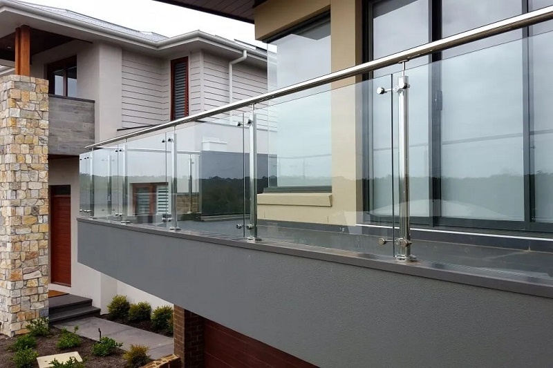Xu hướng mới trong lựa chọn lan can: Tại sao nhiều gia đ&igrave;nh kh&ocirc;ng chọn inox - Ảnh 2.