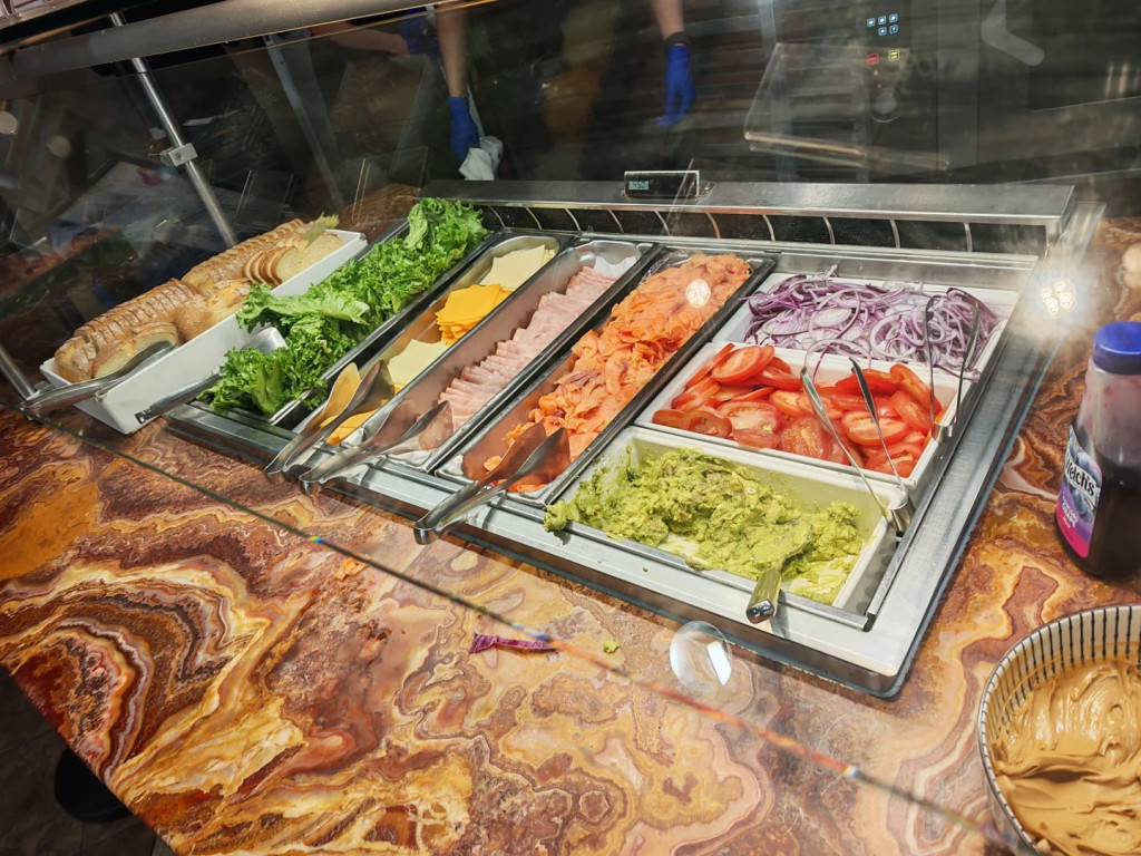 Buffet 330.000 đồng tại đại học Stanford: Trải nghiệm ẩm thực đỉnh cao - Ảnh 1.