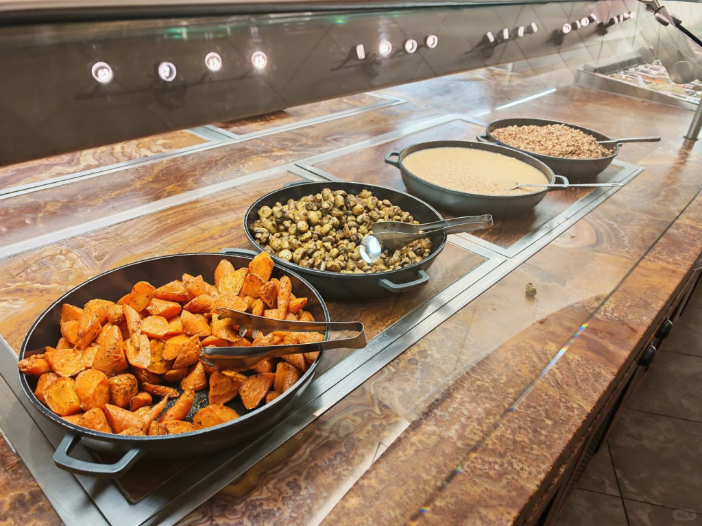 Buffet 330.000 đồng tại đại học Stanford: Trải nghiệm ẩm thực đỉnh cao - Ảnh 4.