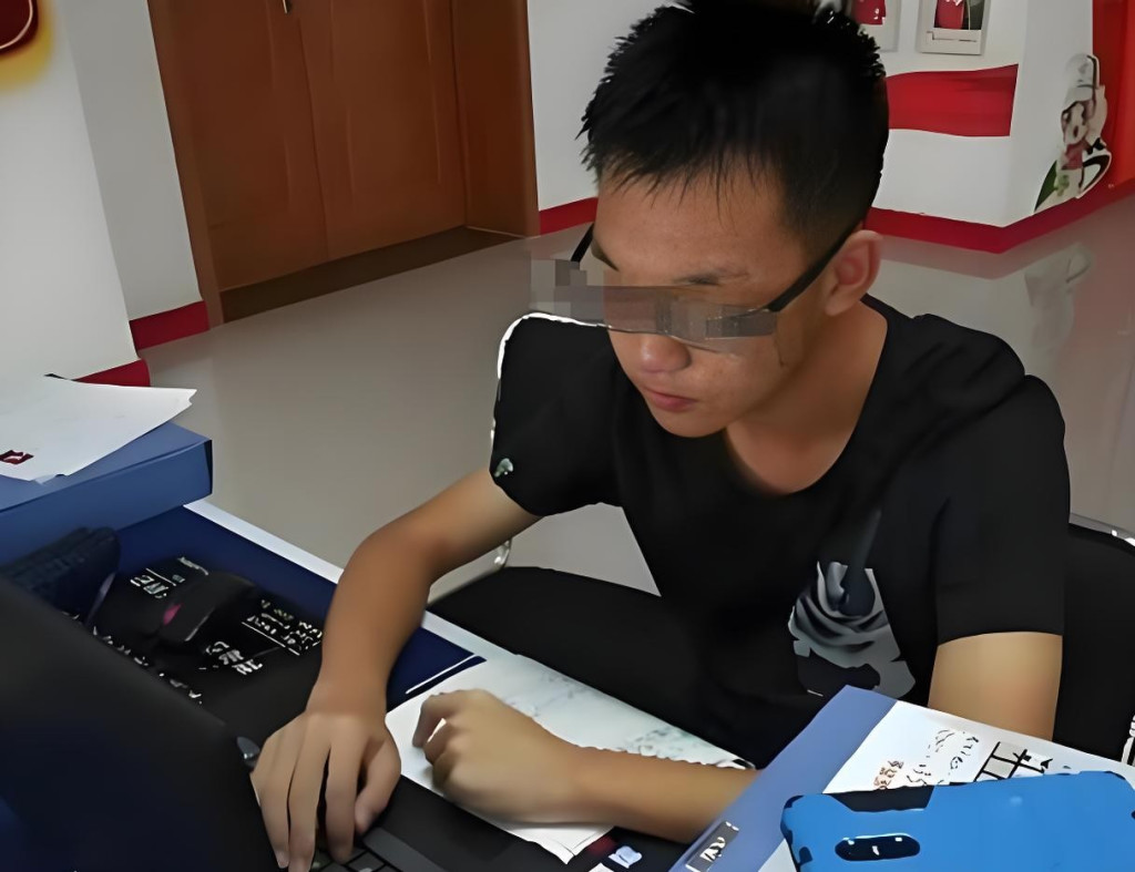 Nam sinh gian lận thi đại học trở th&agrave;nh ph&oacute; gi&aacute;o sư: Hủy bằng cử nh&acirc;n, thạc sĩ giữ nguy&ecirc;n - Ảnh 3.