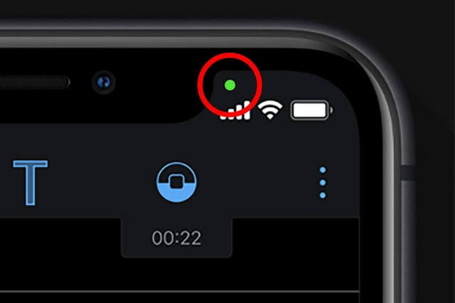 Dấu hiệu iPhone bị theo d&otilde;i: Nhận diện chấm m&agrave;u cam v&agrave; xanh l&aacute; trong năm 2026 - Ảnh 1.