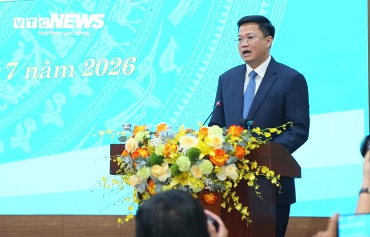 &Ocirc;ng Nguyễn Đức T&acirc;m ch&iacute;nh thức trở th&agrave;nh Chủ tịch UBND tỉnh Quảng Ng&atilde;i nhiệm kỳ 2026 - 2031 - Ảnh 1.