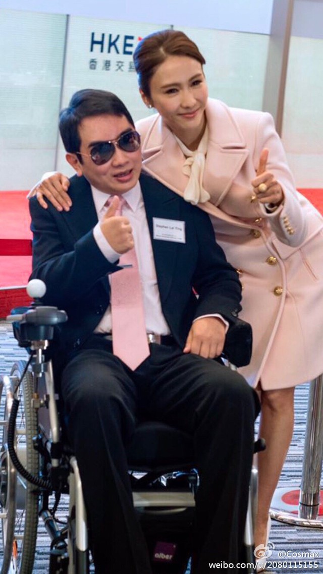 Kh&ocirc;ng d&aacute;m tin đ&acirc;y l&agrave; nhan sắc hiện tại của mỹ nh&acirc;n cưới tỷ ph&uacute; t&agrave;n tật, rũ bỏ qu&aacute; khứ l&agrave;m "b&eacute; ba"- Ảnh 8.