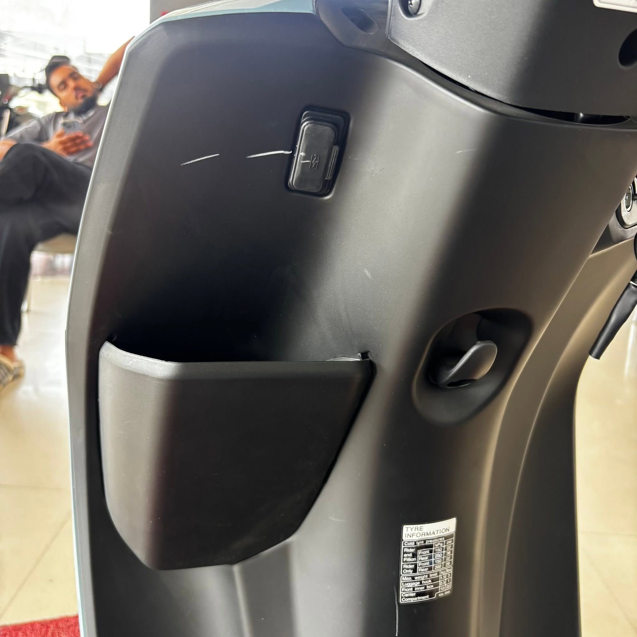 Xe máy điện Honda dự đoán về VN năm sau: Nhỏ gọn, giá khoảng 30 triệu, cốp lớn hơn Vision - Ảnh 9.
