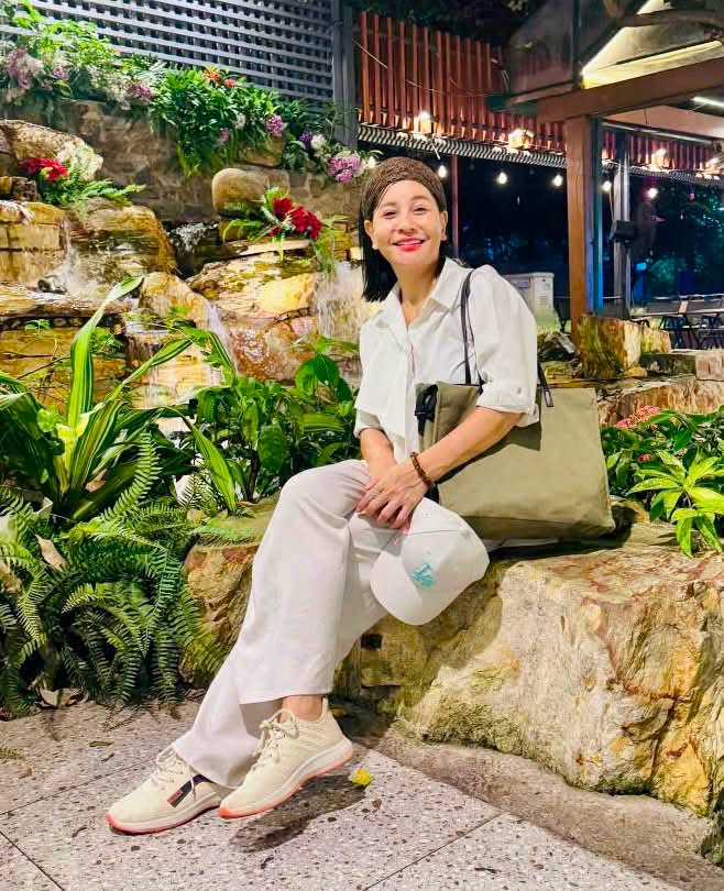 Nữ nghệ sĩ Việt U60 nhiều lần đổ vỡ t&igrave;nh cảm: "Sợ nhất sống cạnh một người m&agrave; vẫn thấy c&ocirc; đơn" - Ảnh 1.