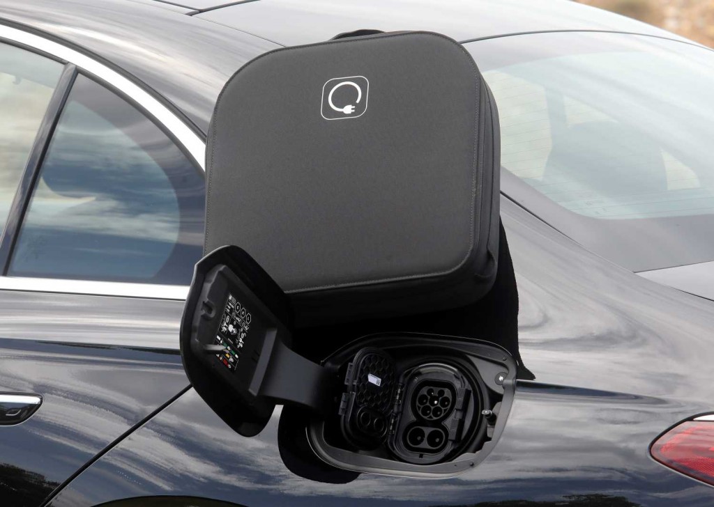 Đại l&yacute; b&aacute;o Mercedes-Benz E-Class sắp th&ecirc;m bản PHEV tại Việt Nam: Gi&aacute; tạm t&iacute;nh gần 3,4 tỷ đồng, chạy 100km kh&ocirc;ng cần xăng, tăng sức cạnh tranh 5 Series - Ảnh 3.