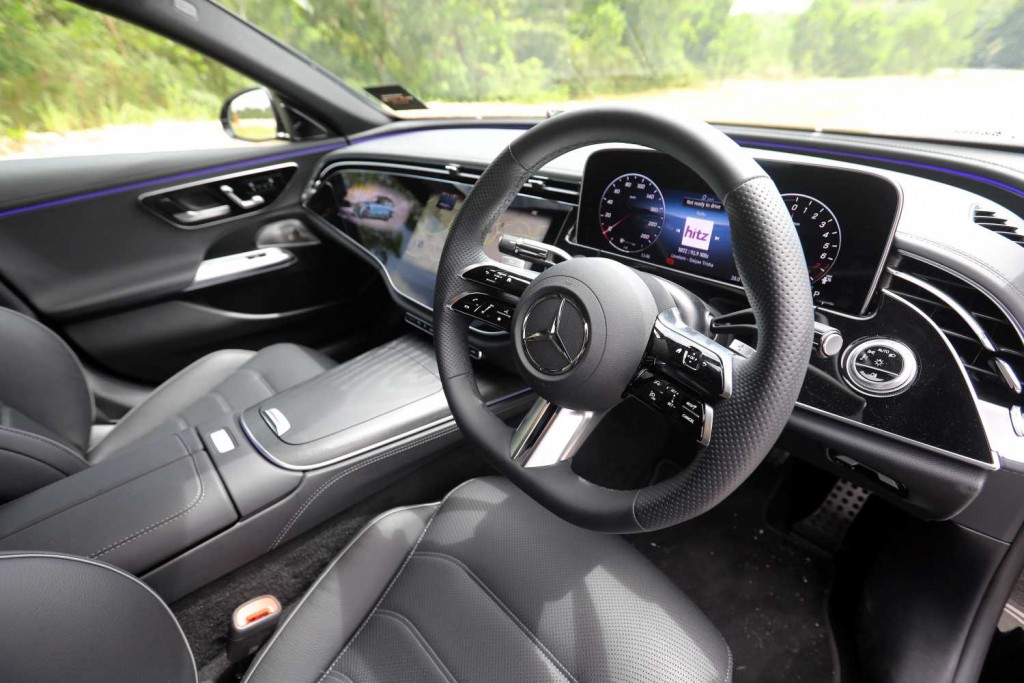 Đại l&yacute; b&aacute;o Mercedes-Benz E-Class sắp th&ecirc;m bản PHEV tại Việt Nam: Gi&aacute; tạm t&iacute;nh gần 3,4 tỷ đồng, chạy 100km kh&ocirc;ng cần xăng, tăng sức cạnh tranh 5 Series - Ảnh 9.