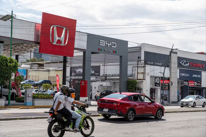C&aacute;c nh&agrave; sản xuất &ocirc; t&ocirc; Trung Quốc t&igrave;m đường tiếp cận thị trường Mỹ từ Mexico v&agrave; Canada - Ảnh 2.