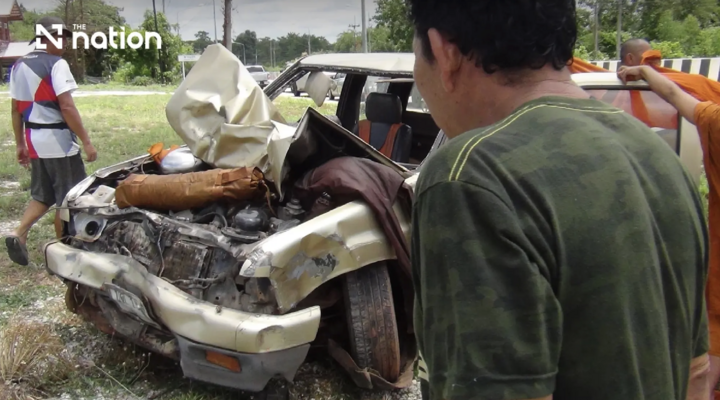 Th&aacute;i Lan: Cậu b&eacute; 11 tuổi đ&acirc;m xe v&agrave;o đo&agrave;n h&agrave;nh hương, 8 nh&agrave; sư thiệt mạng - Ảnh 1.