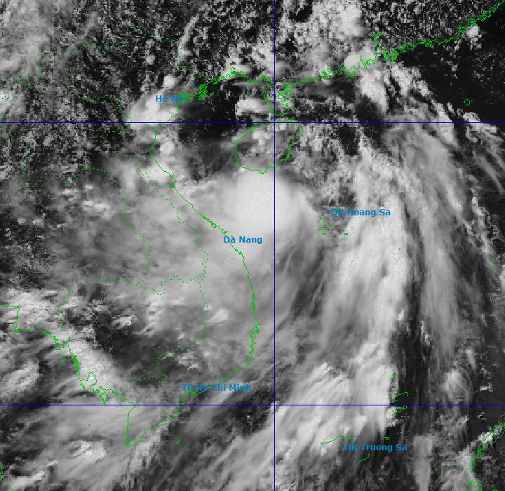 Bão số 1 Maysak tiến vào vịnh Bắc Bộ , 11 tỉnh thành khẩn trương ứng phó - Ảnh 1. Bão số 1 Maysak tiến vào vịnh Bắc Bộ , 11 tỉnh thành khẩn trương ứng phó - Ảnh 1.