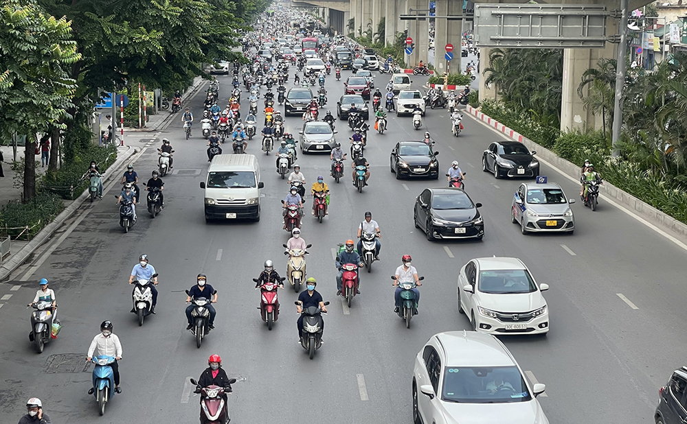 Bất ngờ về t&igrave;nh h&igrave;nh kh&ocirc;ng kh&iacute; H&agrave; Nội, TP.HCM sau 1 th&aacute;ng d&ugrave;ng xăng E10- Ảnh 1.