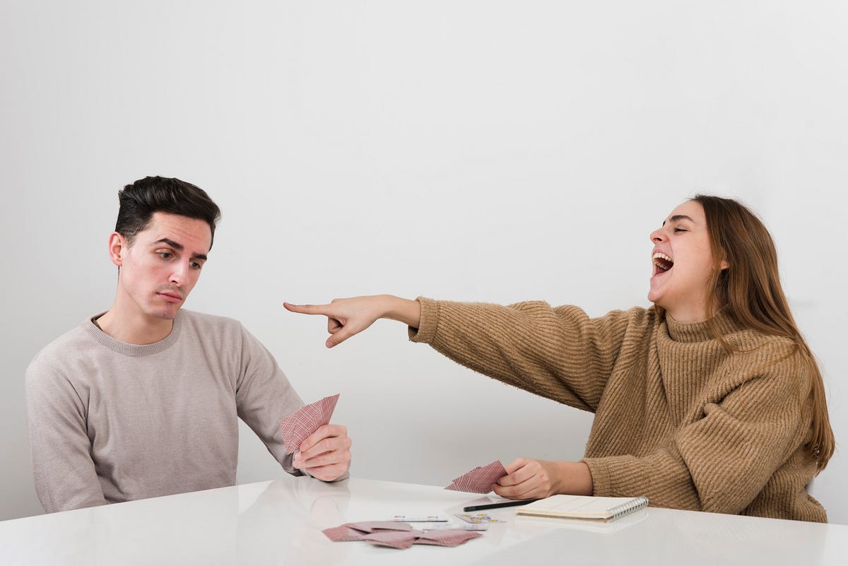 Tại sao ch&uacute;ng ta lại thấy hả h&ecirc; khi người th&agrave;nh c&ocirc;ng vấp ng&atilde;? - Ảnh 4.