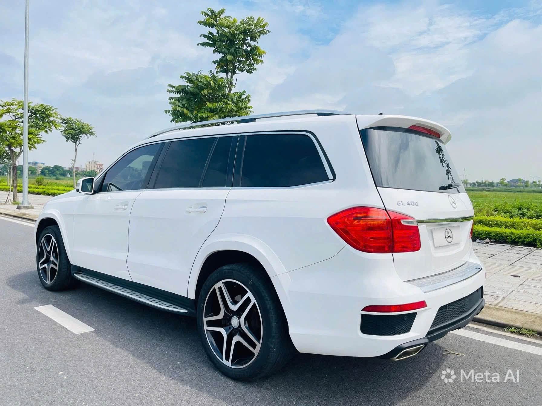 Chiếc Mercedes-Benz này bán lại chưa đến 700 triệu: 7 chỗ phục vụ gia đình, rẻ hơn thị trường cả trăm triệu khiến 'nói chẳng ai tin' - Ảnh 2.