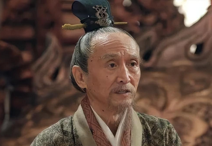 Giả Hủ: Mưu sỹ sinh tồn mạnh nhất Tam quốc gi&uacute;p gia tộc tho&aacute;t diệt vong - Ảnh 1.