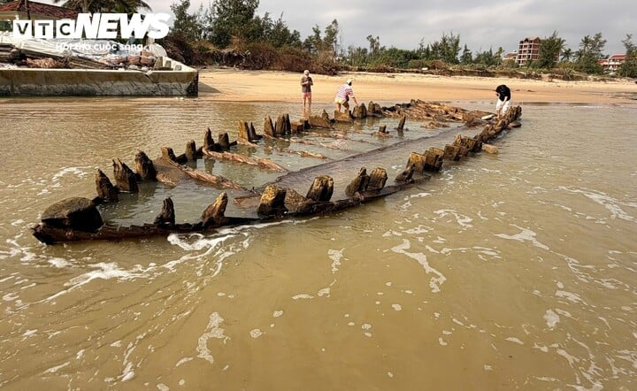 Khai quật t&agrave;u cổ Hội An: Di sản q&uacute;y gi&aacute; sau gần 3 năm lộ thi&ecirc;n - Ảnh 6.