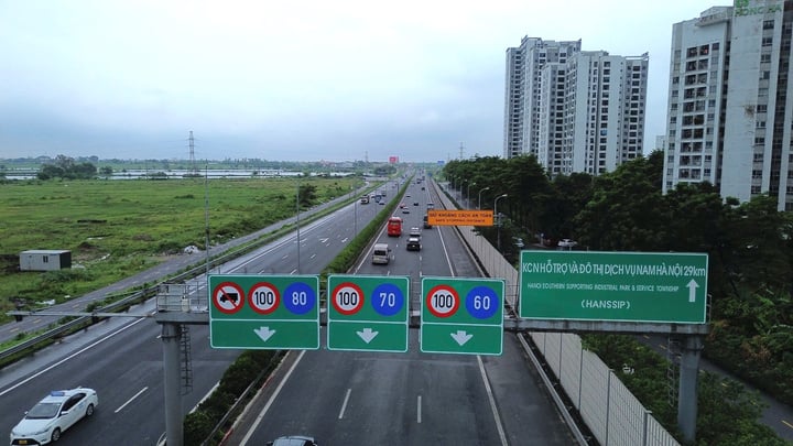 Cục CSGT đề xuất l&agrave;n vượt xe s&aacute;t dải ph&acirc;n c&aacute;ch tr&ecirc;n cao tốc - Ảnh 1.