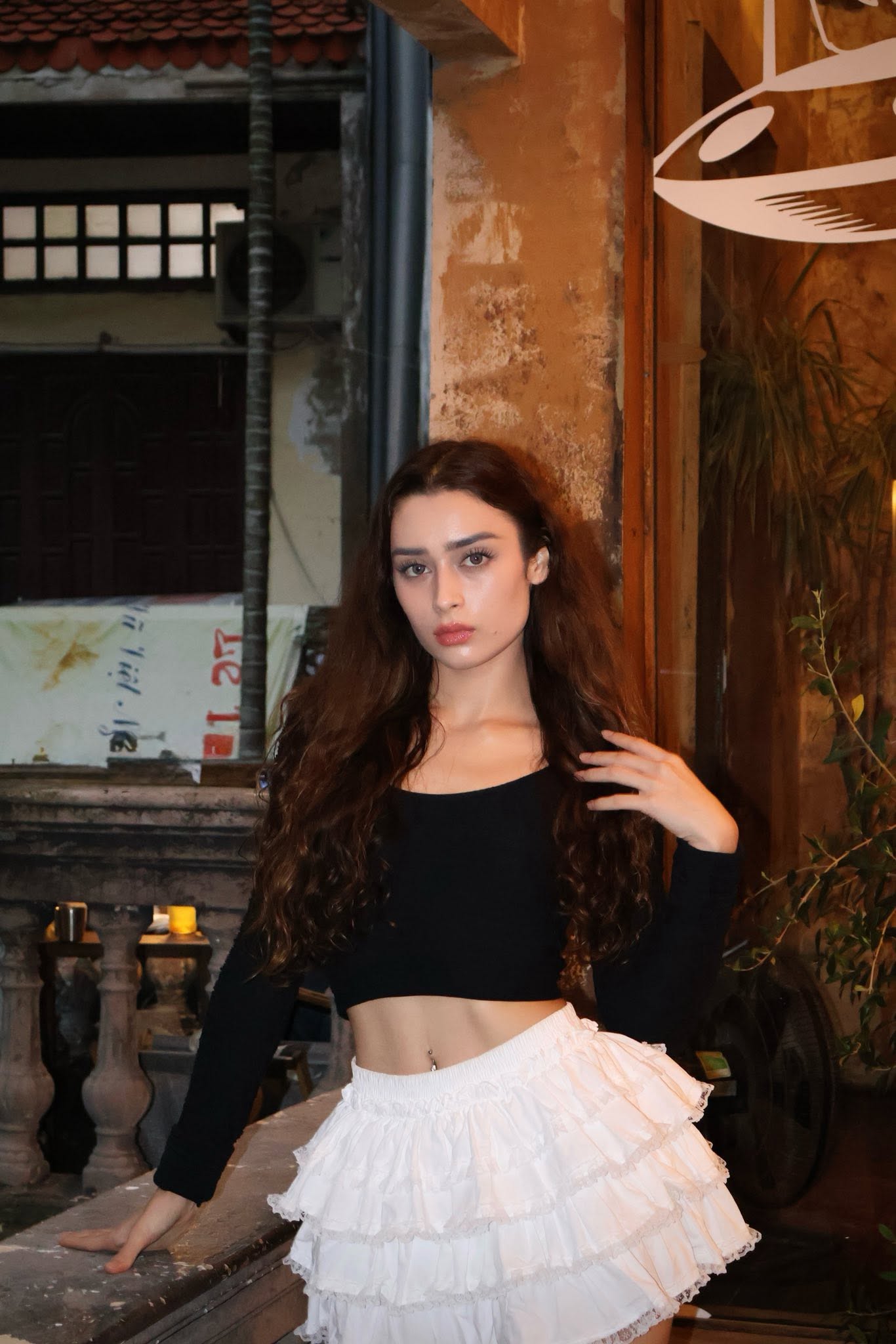 Emoura Phạm - T&acirc;n Miss Grand Vietnam 2026: L&agrave; th&iacute; sinh từng bị phản ứng v&igrave; diễn bikini phản cảm, gia thế ra sao? - Ảnh 4.
