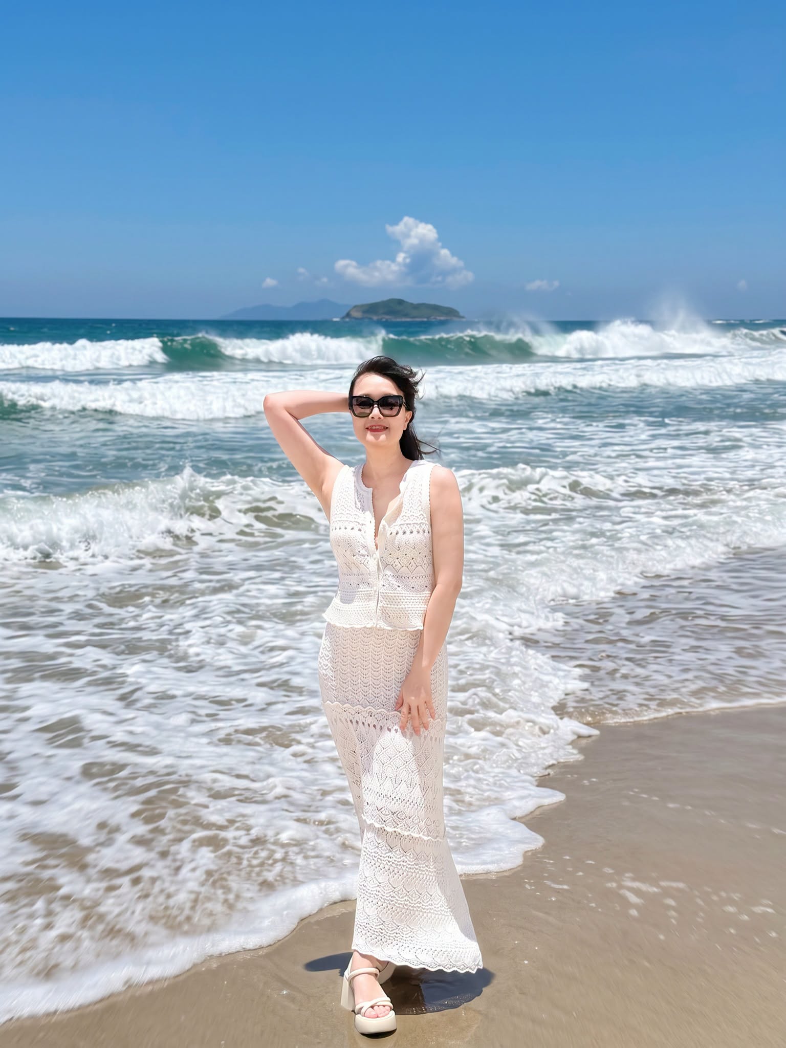 V&acirc;n Dung t&aacute;o bạo diện bikini ở tuổi 51, kh&ocirc;ng ngờ body lại n&oacute;ng bỏng thế n&agrave;y!- Ảnh 3.