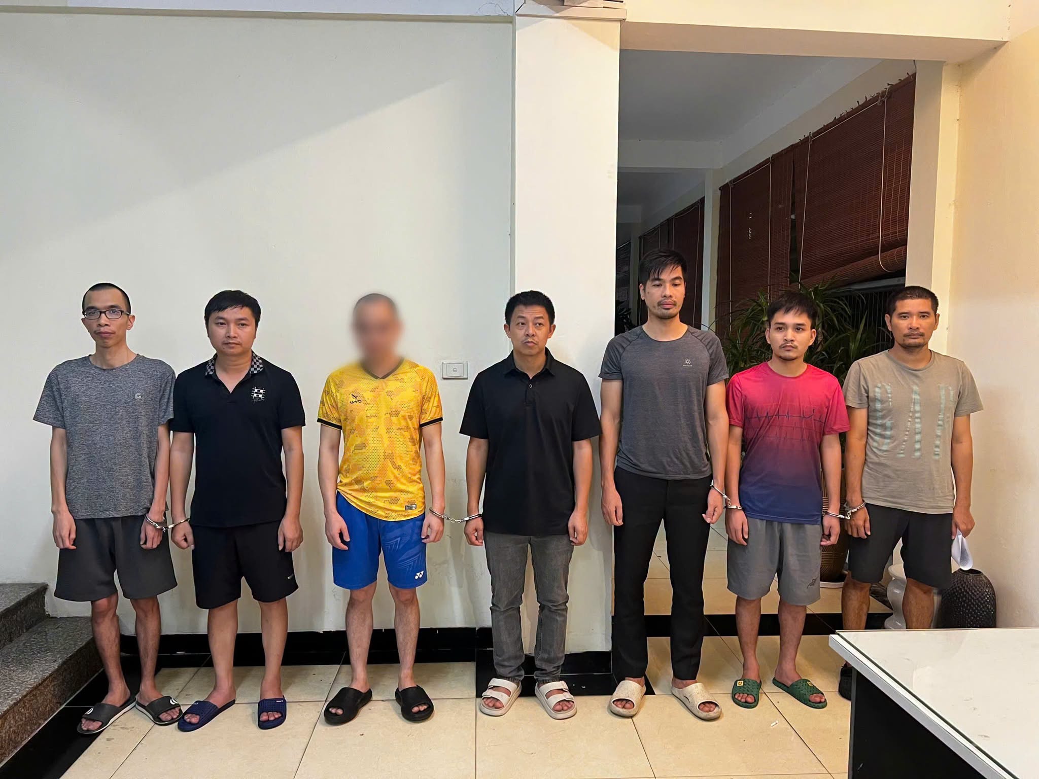 Bắt tạm giam Hoàng Gia Tân SN 1991 trong chuyên án phức tạp, liên quan tới 60 tỷ đồng - Ảnh 1.
