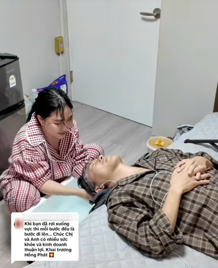 B&aacute;n hai căn nh&agrave; cứu chồng mắc ung thư hiếm gặp: "Chỉ mong anh ở b&ecirc;n mẹ con t&ocirc;i thật l&acirc;u"- Ảnh 5.