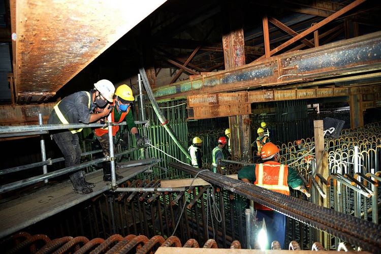 Ph&aacute;t hiện hơn 100 xe tải trộn b&ecirc; t&ocirc;ng từng đổ 1.200 m&sup3; xuy&ecirc;n đ&ecirc;m, c&ocirc;ng tr&igrave;nh ngầm d&agrave;i 236 m, s&acirc;u 32 m lộ diện - Ảnh 5.