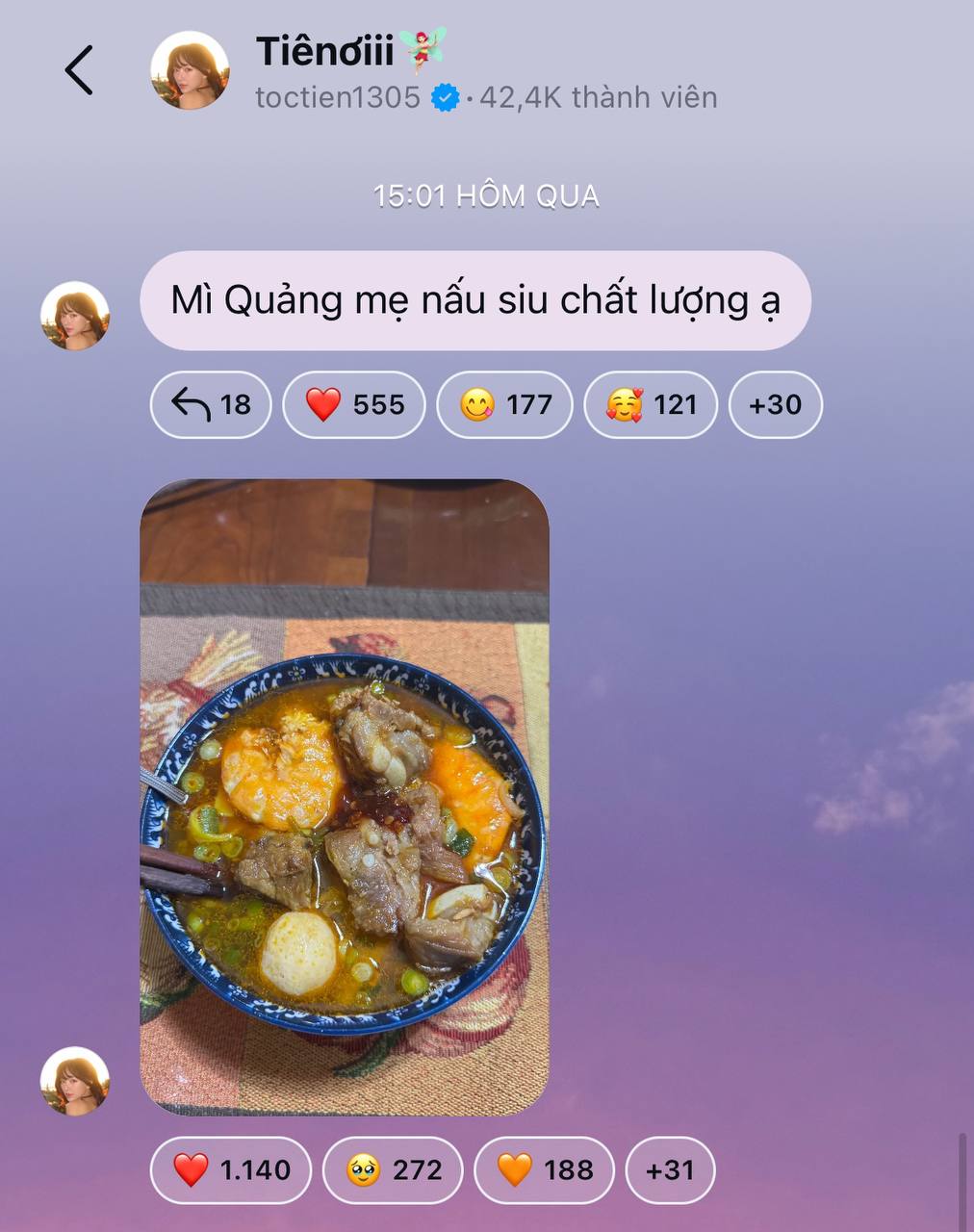 T&oacute;c Ti&ecirc;n trở về Mỹ với mẹ sau 6 th&aacute;ng ly h&ocirc;n - Ảnh 2.
