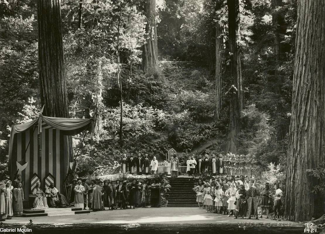 B&ecirc;n trong Bohemian Grove: Hội k&iacute;n 150 năm của giới tinh hoa Mỹ - Ảnh 5.