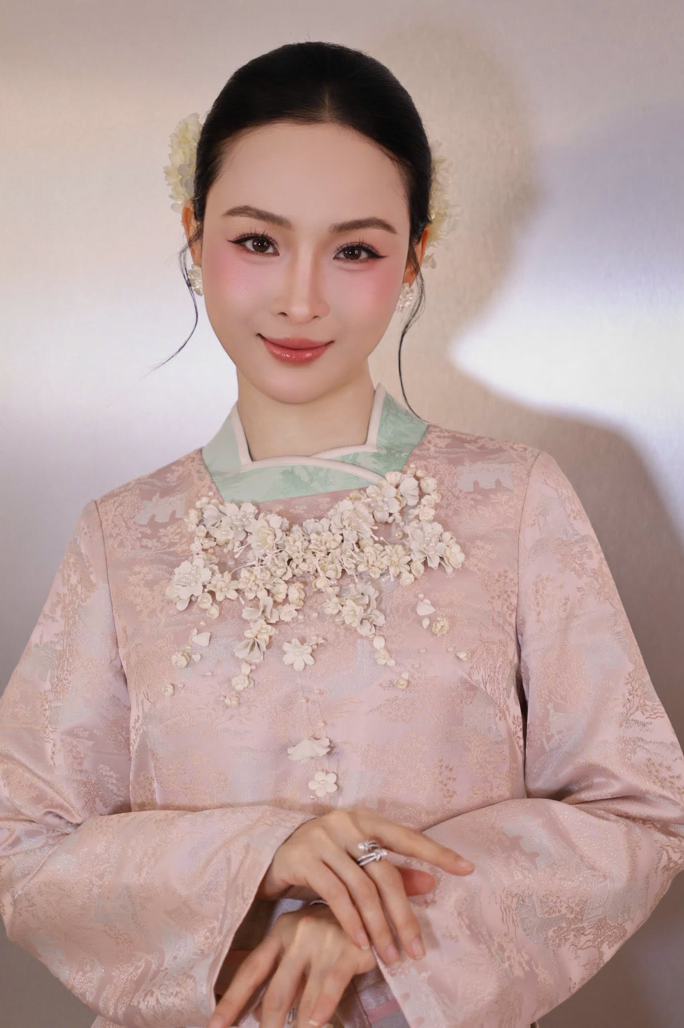 Cuộc sống thường ng&agrave;y &iacute;t ai biết, kh&aacute;c hẳn trước kia của Trương Hồ Phương Nga- Ảnh 3.