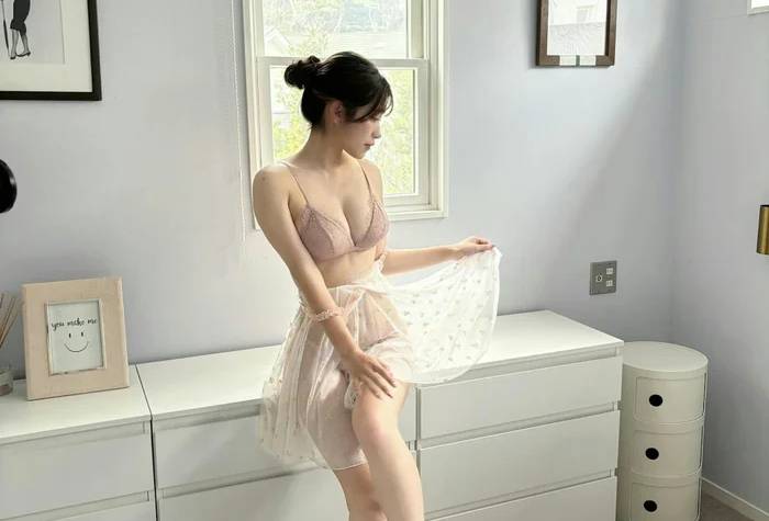 N&oacute;ng: Bắt nữ diễn vi&ecirc;n 22 tuổi - Ảnh 1.