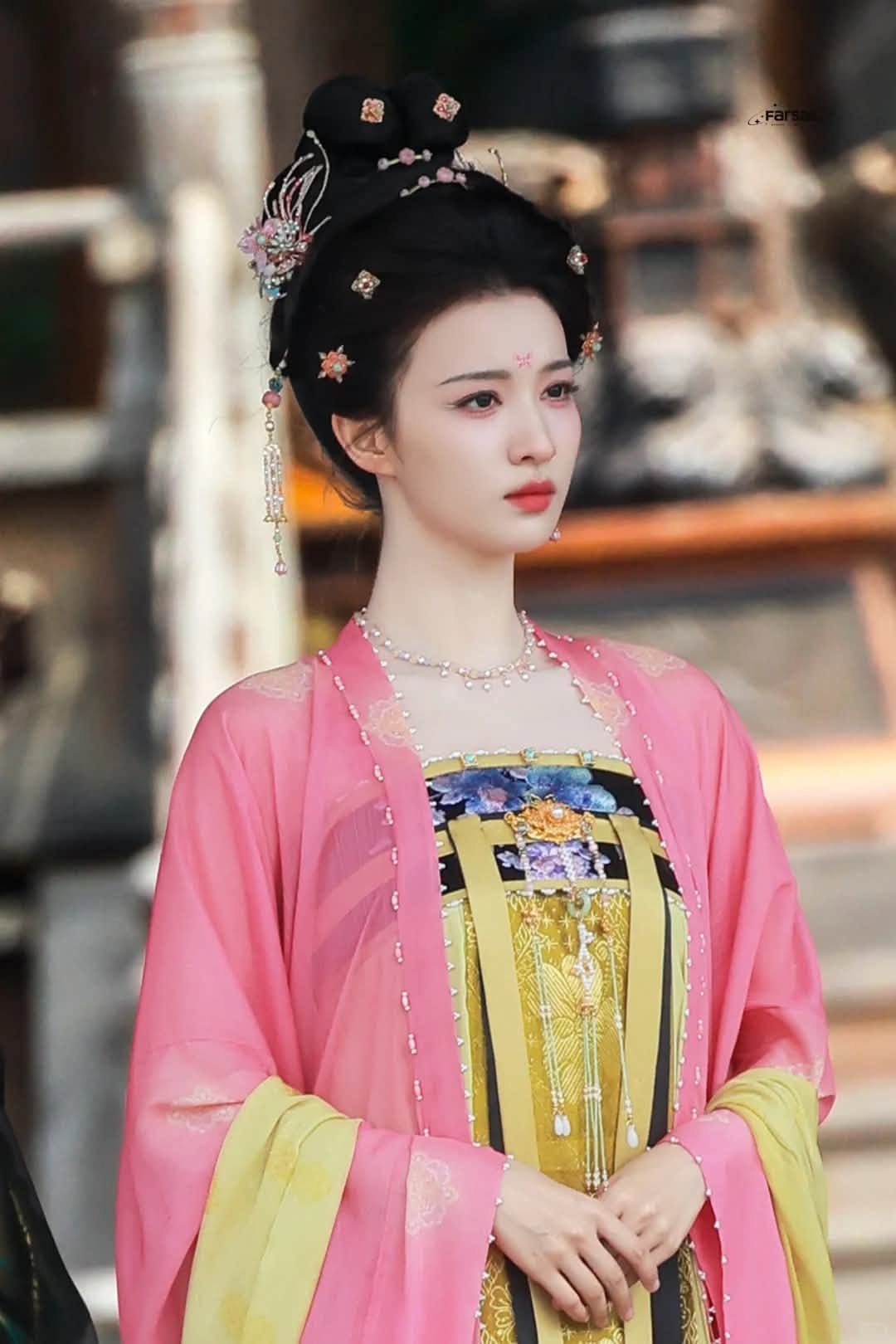 Đ&oacute;a mẫu đơn đẹp nhất Đại Đường phồn hoa: Dung nhan như hoa như ngọc, n&oacute;i tuyệt đại giai nh&acirc;n cũng kh&ocirc;ng ngoa - Ảnh 6.