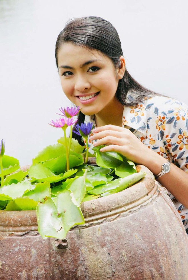 Tăng Thanh H&agrave; đẹp từng centimet- Ảnh 8.
