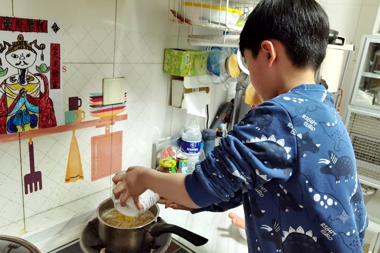 Học sinh giỏi và học sinh yếu: 10 thói quen giúp não phát triển - Ảnh 3. Học sinh giỏi và học sinh yếu: 10 thói quen giúp não phát triển - Ảnh 3.