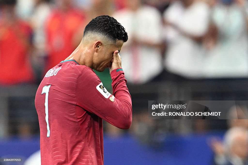 Tuyển Bồ Đào Nha "sụp đổ" vào phút bù giờ, giấc mơ World Cup của Ronaldo chính thức tan vỡ - Ảnh 6. Tuyển Bồ Đào Nha "sụp đổ" vào phút bù giờ, giấc mơ World Cup của Ronaldo chính thức tan vỡ - Ảnh 6.