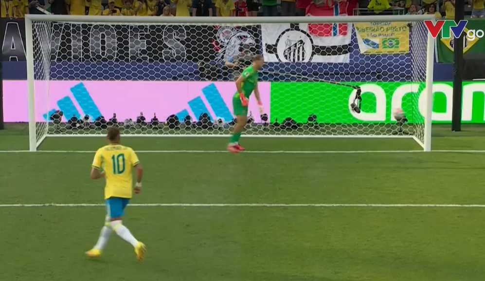 Cười ngạo nghễ trước mặt thủ môn, hóa ra Neymar vẫn tự đưa mình vào một "cái bẫy" khác - Ảnh 1. Cười ngạo nghễ trước mặt thủ môn, hóa ra Neymar vẫn tự đưa mình vào một "cái bẫy" khác - Ảnh 1.