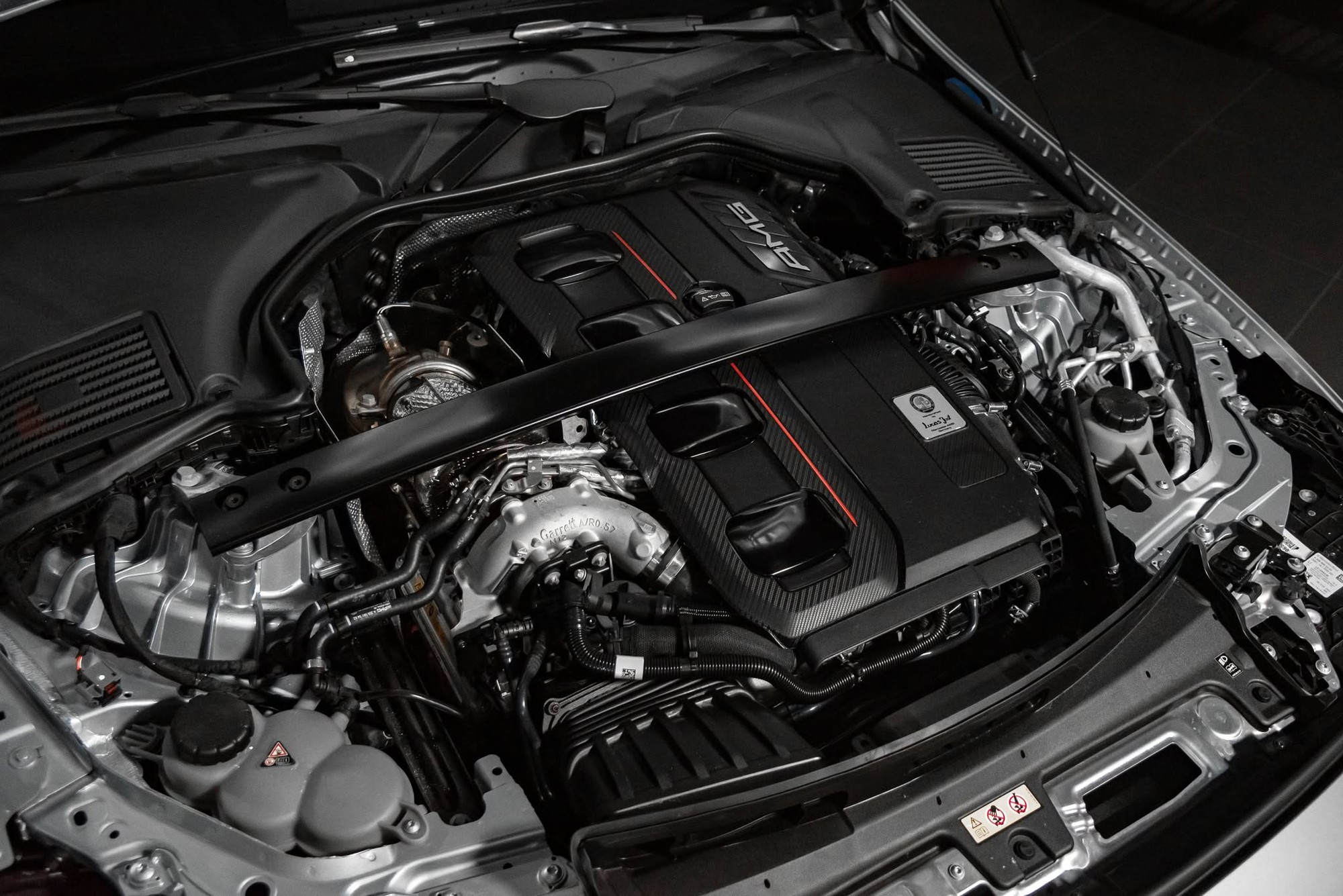 Hàng hiếm Mercedes-AMG C 63 mới 100% giảm cả tỷ đồng: Chỉ có 5 chiếc tại VN, khó 'đụng hàng' với C-Class trên đường, máy 2.0L mạnh gần 700 mã - Ảnh 15.