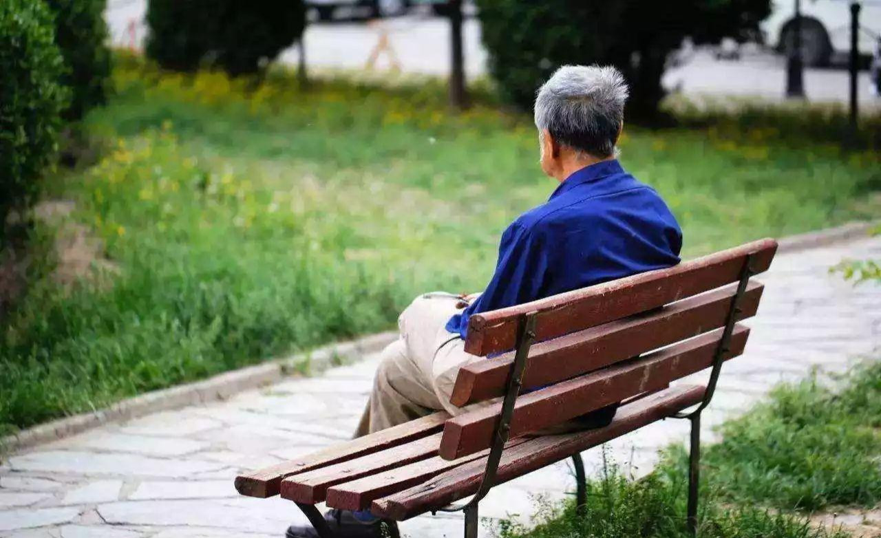 Cha mẹ kh&ocirc;n ngoan giữ 3 điều cho bản th&acirc;n để cuộc sống an nhi&ecirc;n - Ảnh 1.