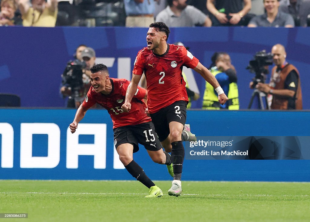 Messi hỏng penalty nhưng vẫn lập siêu kỷ lục, Argentina ngược dòng kinh điển để vào tứ kết World Cup - Ảnh 1. Messi hỏng penalty nhưng vẫn lập siêu kỷ lục, Argentina ngược dòng kinh điển để vào tứ kết World Cup - Ảnh 1.