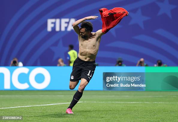 DIỄN BIẾN Argentina 3-2 Ai Cập: Messi ch&oacute;i s&aacute;ng v&agrave; Argentina ngược d&ograve;ng ph&uacute;t b&ugrave; giờ - Ảnh 3.